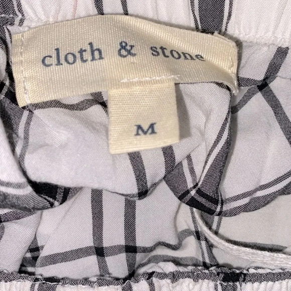 Cloth & Stone by Anthropologie size medium black & white off shoulder top - Picture 4 of 7